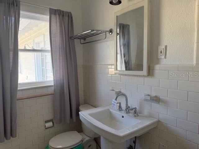 617 SIESTA DRIVE, Sarasota, FL 34242