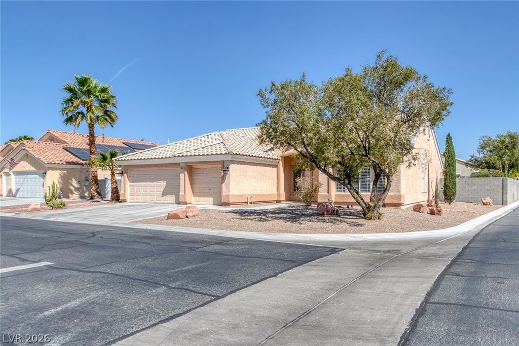 5808 Spinnaker Reach Avenue, Las Vegas, NV 89130 — photo 4