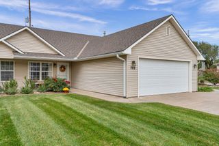 702 W Autumn Ridge Ct, Andover, KS 67002