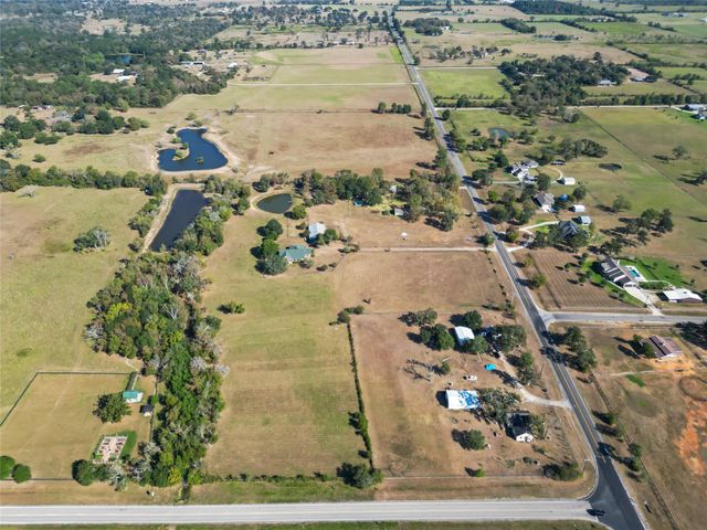 28109 Waller Gladish Rd, Waller, TX 77484