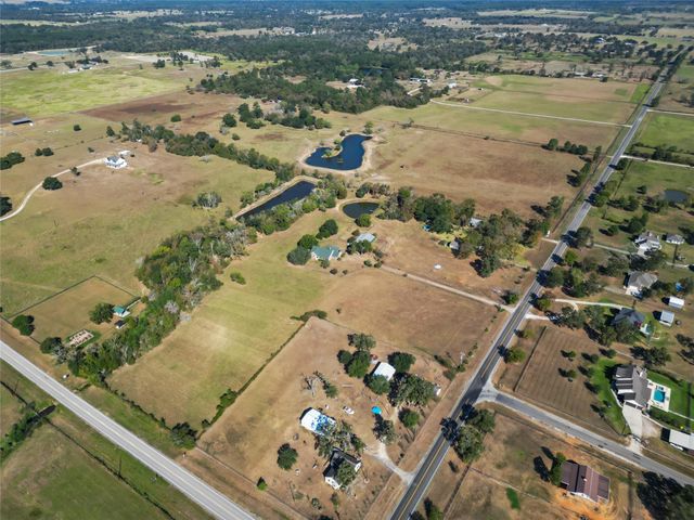 28109 Waller Gladish Rd, Waller, TX 77484