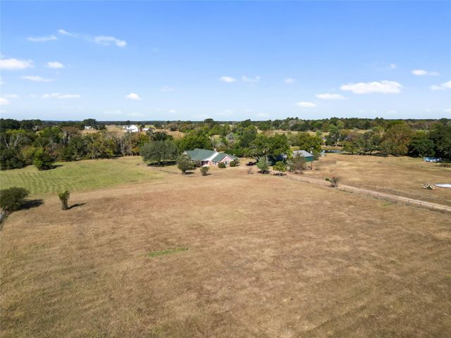 28109 Waller Gladish Rd, Waller, TX 77484