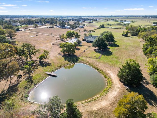 28109 Waller Gladish Rd, Waller, TX 77484