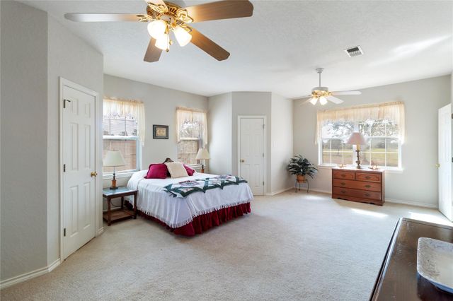 28109 Waller Gladish Rd, Waller, TX 77484