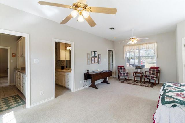 28109 Waller Gladish Rd, Waller, TX 77484