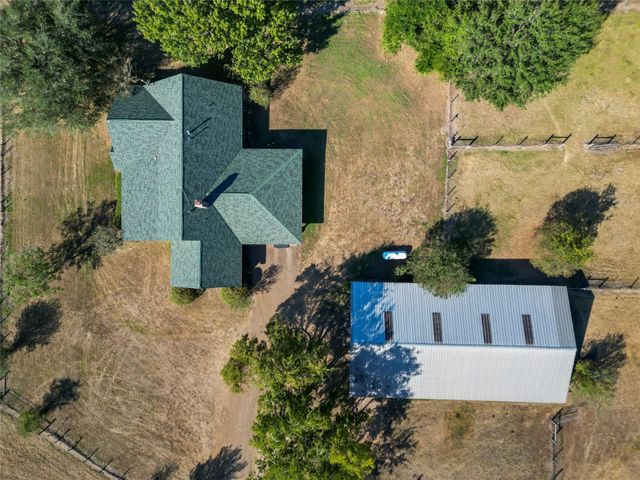 28109 Waller Gladish Rd, Waller, TX 77484