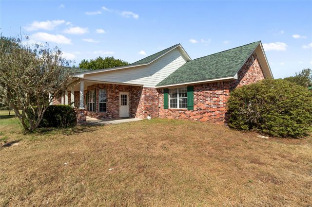 28109 Waller Gladish Rd, Waller, TX 77484