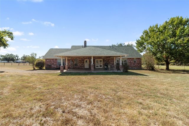 28109 Waller Gladish Rd, Waller, TX 77484