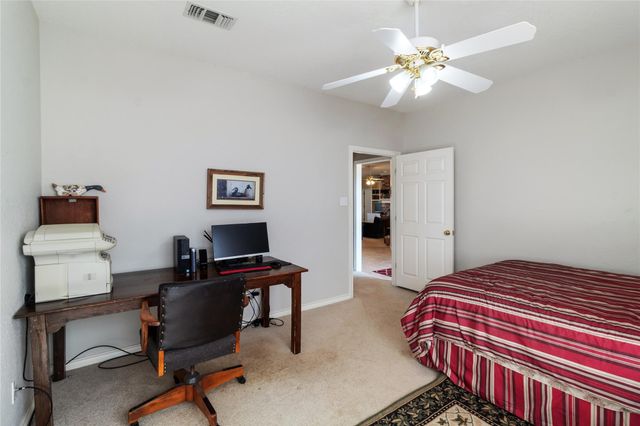 28109 Waller Gladish Rd, Waller, TX 77484