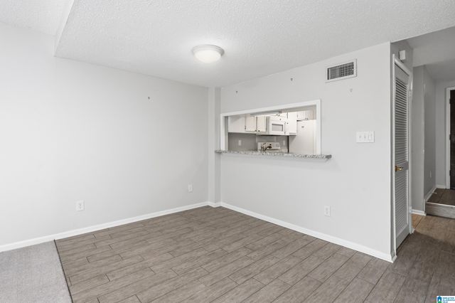2403 Falcon Pl, Birmingham, AL 35216