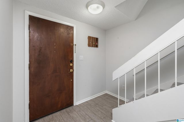 2403 Falcon Pl, Birmingham, AL 35216