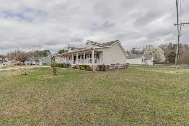 8405 Bay Run Drive, Hixson, TN 37343