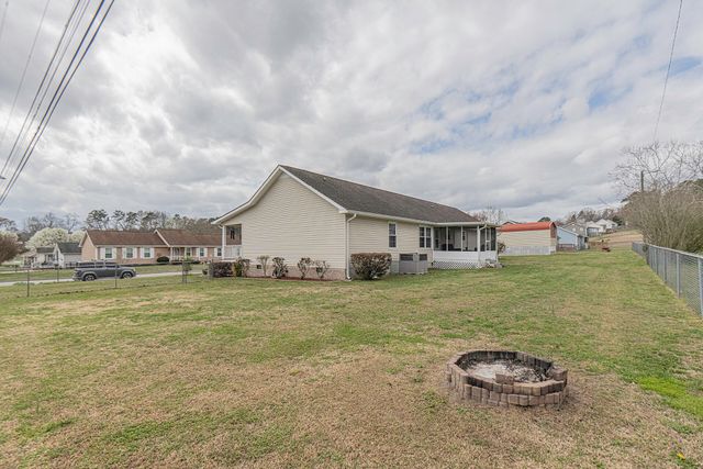 8405 Bay Run Drive, Hixson, TN 37343