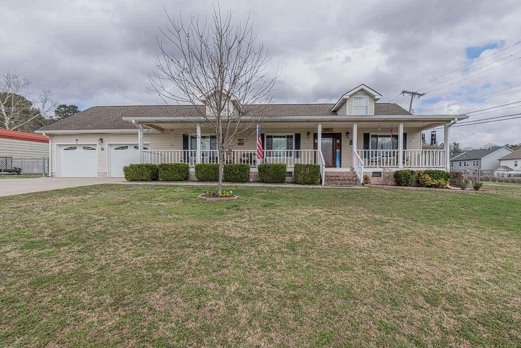 8405 Bay Run Drive, Hixson, TN 37343