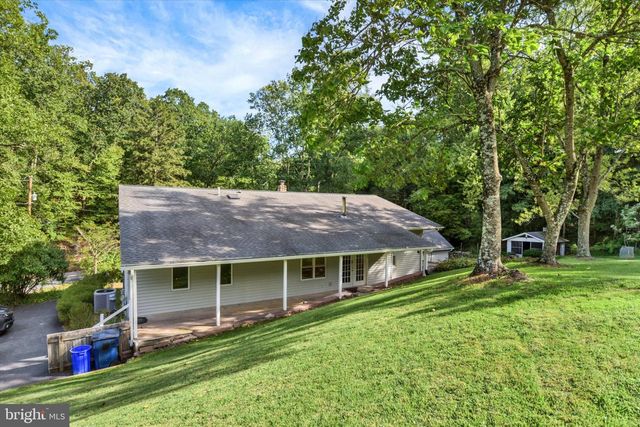 1901 POTATO VALLEY RD, Harrisburg, PA 17112