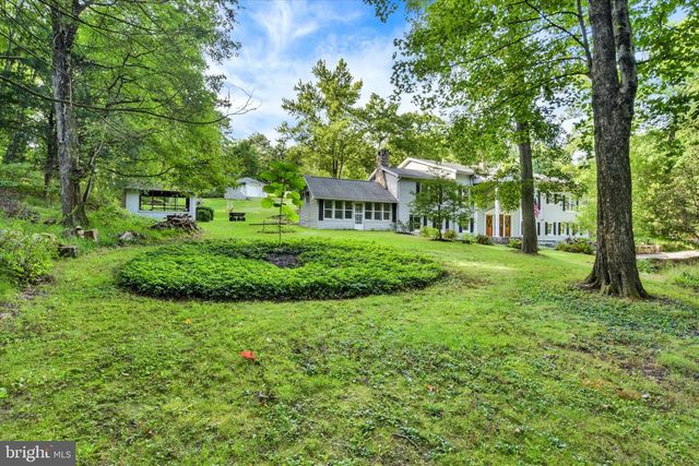 1901 POTATO VALLEY RD, Harrisburg, PA 17112