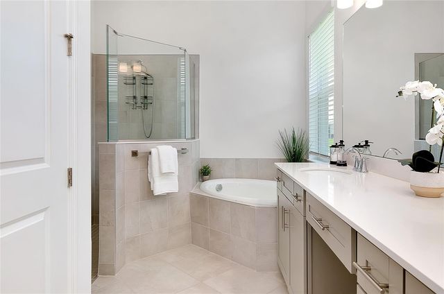 17525 JADESTONE COURT, Venice, FL 34293