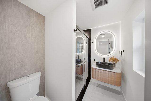 48 Burnett St, Melrose, MA 02176