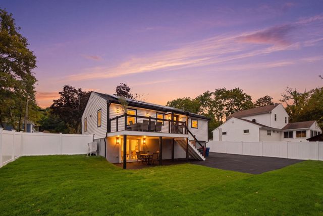 48 Burnett St, Melrose, MA 02176