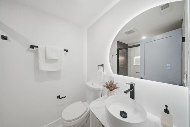 48 Burnett St, Melrose, MA 02176