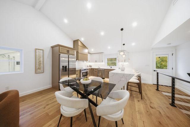 48 Burnett St, Melrose, MA 02176
