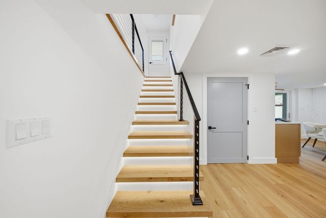 48 Burnett St, Melrose, MA 02176