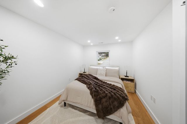 48 Burnett St, Melrose, MA 02176