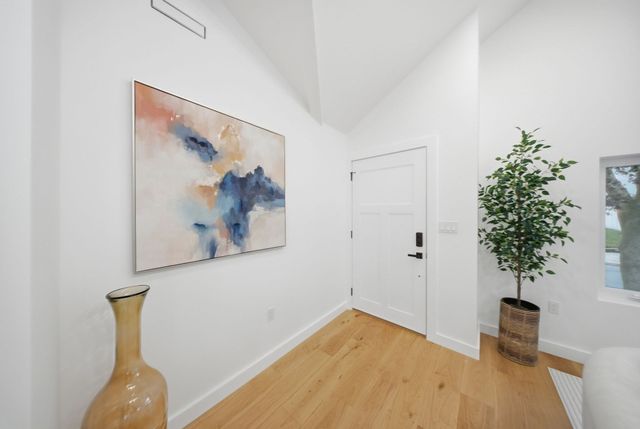 48 Burnett St, Melrose, MA 02176