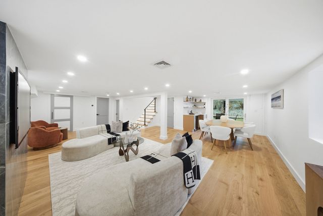 48 Burnett St, Melrose, MA 02176