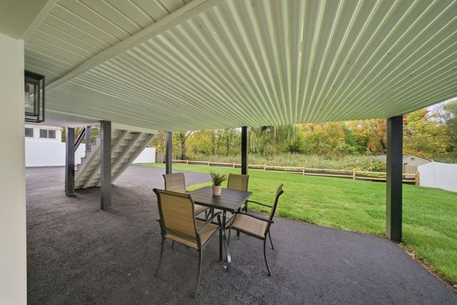 48 Burnett St, Melrose, MA 02176