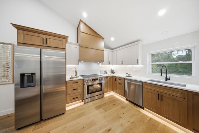 48 Burnett St, Melrose, MA 02176