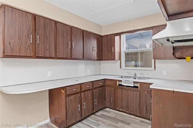 15470 Mapleridge Street, Detroit, MI 48205