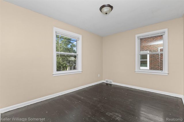 15470 Mapleridge Street, Detroit, MI 48205