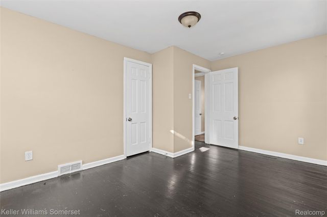 15470 Mapleridge Street, Detroit, MI 48205