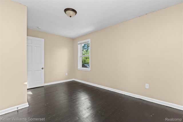 15470 Mapleridge Street, Detroit, MI 48205