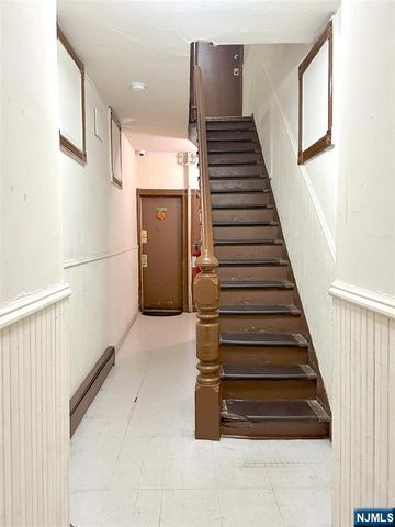 208 38th Street, Union City, NJ 07087