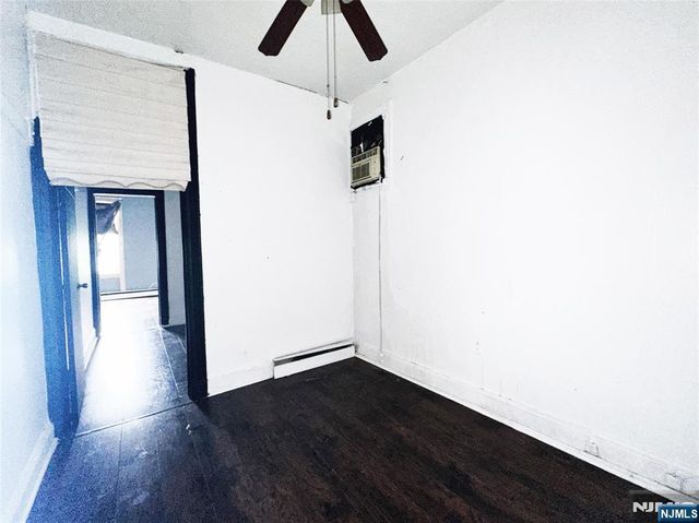 208 38th Street, Union City, NJ 07087