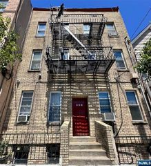 208 38th Street, Union City, NJ 07087