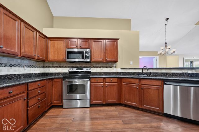 13871 Rue Charlot Lane 20, Mccordsville, IN 46055