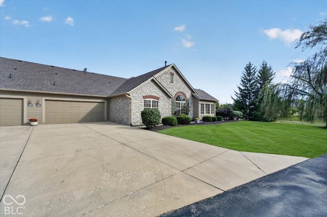 13871 Rue Charlot Lane 20, Mccordsville, IN 46055