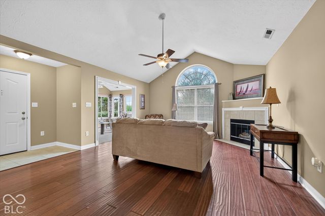 13871 Rue Charlot Lane 20, Mccordsville, IN 46055