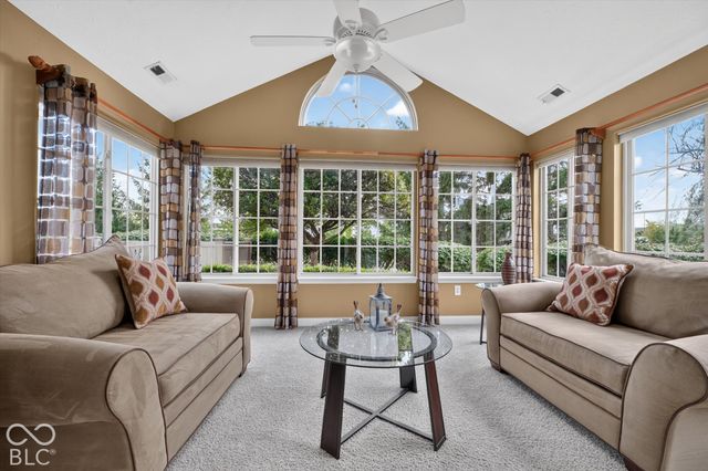 13871 Rue Charlot Lane 20, Mccordsville, IN 46055