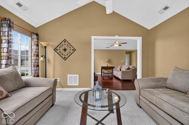 13871 Rue Charlot Lane 20, Mccordsville, IN 46055