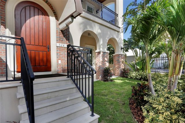 524 BEACH DRIVE NE, St Petersburg, FL 33701