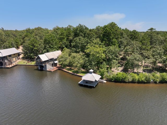 25 Sedge Way, Lumberton, MS 39455