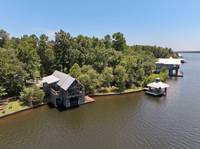 25 Sedge Way, Lumberton, MS 39455