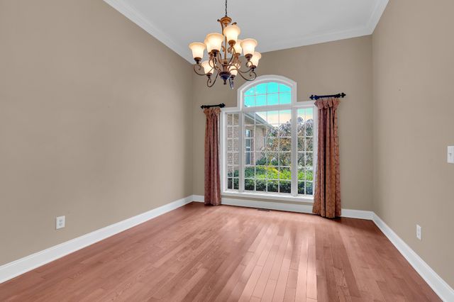 37 Pond Field Ct, Winchester, TN 37398