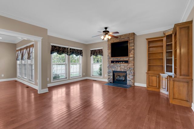 37 Pond Field Ct, Winchester, TN 37398