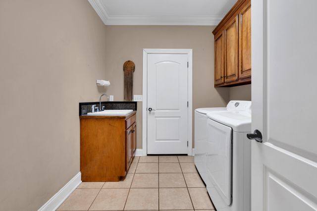 37 Pond Field Ct, Winchester, TN 37398