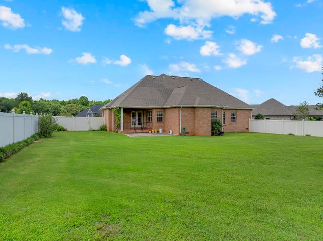 37 Pond Field Ct, Winchester, TN 37398